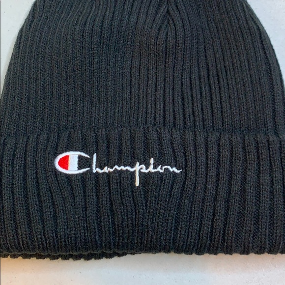 Champion Script Logo Beanie - Black NWT - Picture 6 of 13